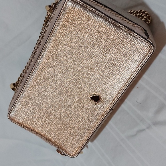 36. KATE SPADE IZZY CONVERTABLE DOUBLE ZIP! - Picture 4 of 5